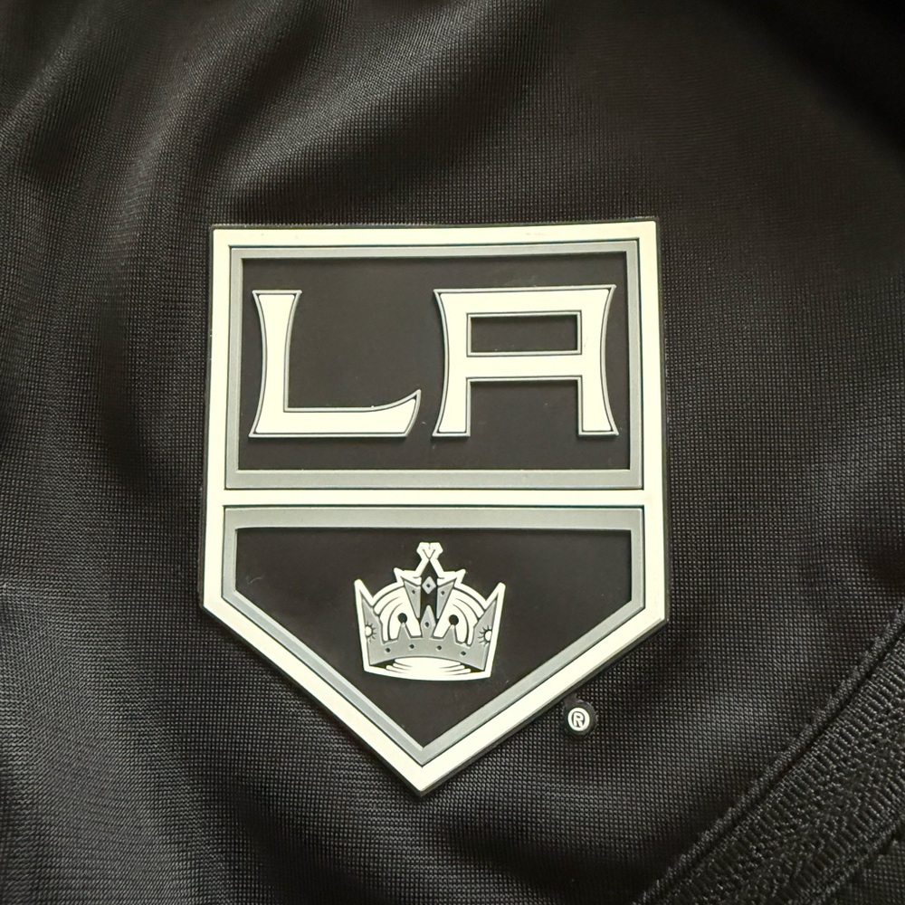 LA Kings Jacket - Picture 4 of 4